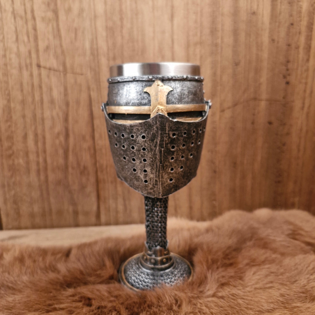 Mittelalter Kelch Ritterhelm - handbemalt