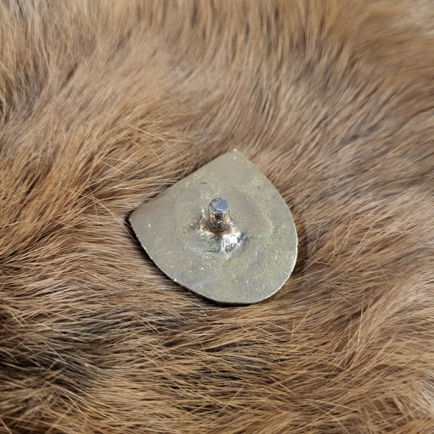 Mittelalter Zierniet Löwe aus Messing