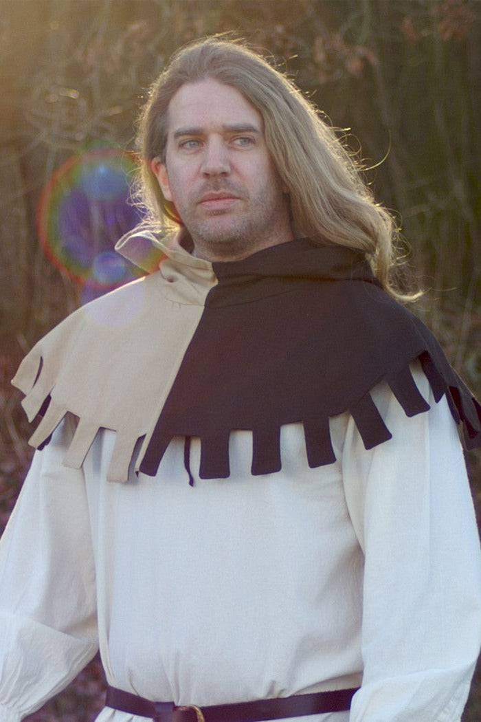 Medieval Adventurer's Hood with Dagging