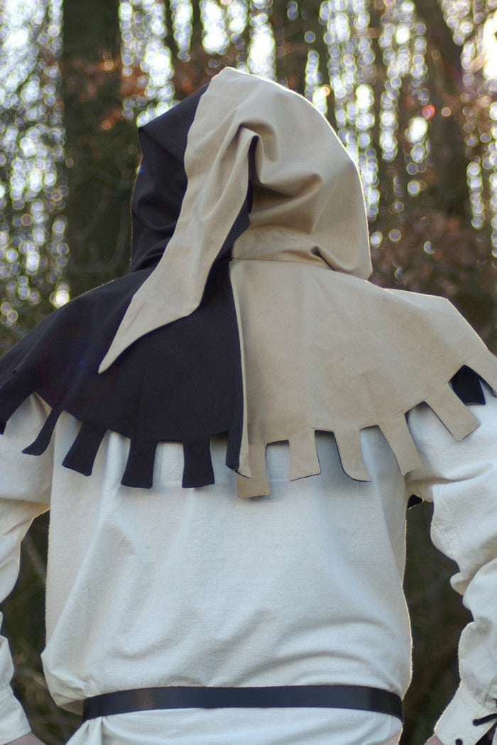 Medieval Adventurer's Hood with Dagging