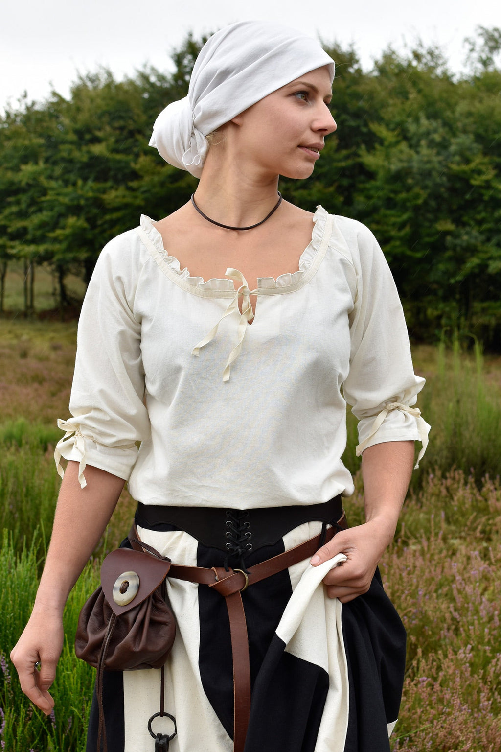 Medieval Leather Pouch with Base and Horn Button