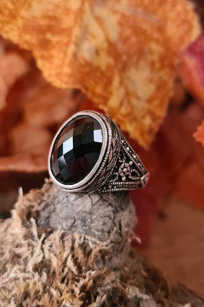 Medieval Ostentatious Ring Black Zircon made of Silver