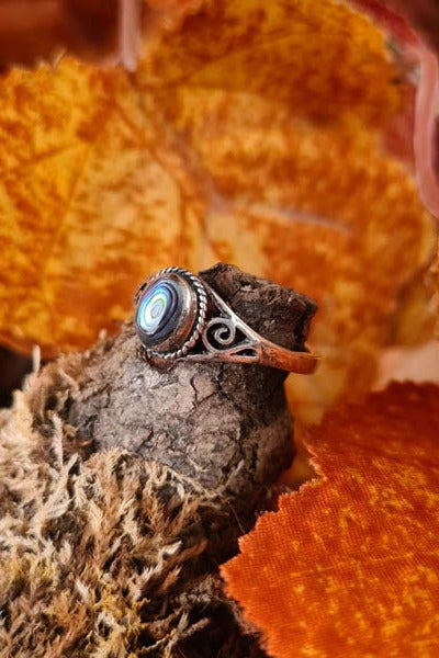 Mittelalter Ring mit Paunamuschel aus Silber