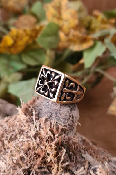 Medieval Signet Ring Knight's Cross made of Bronze