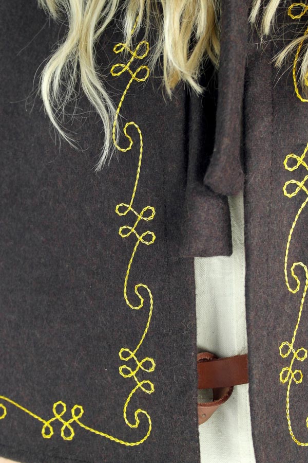 Medieval wool coif with embroidery
