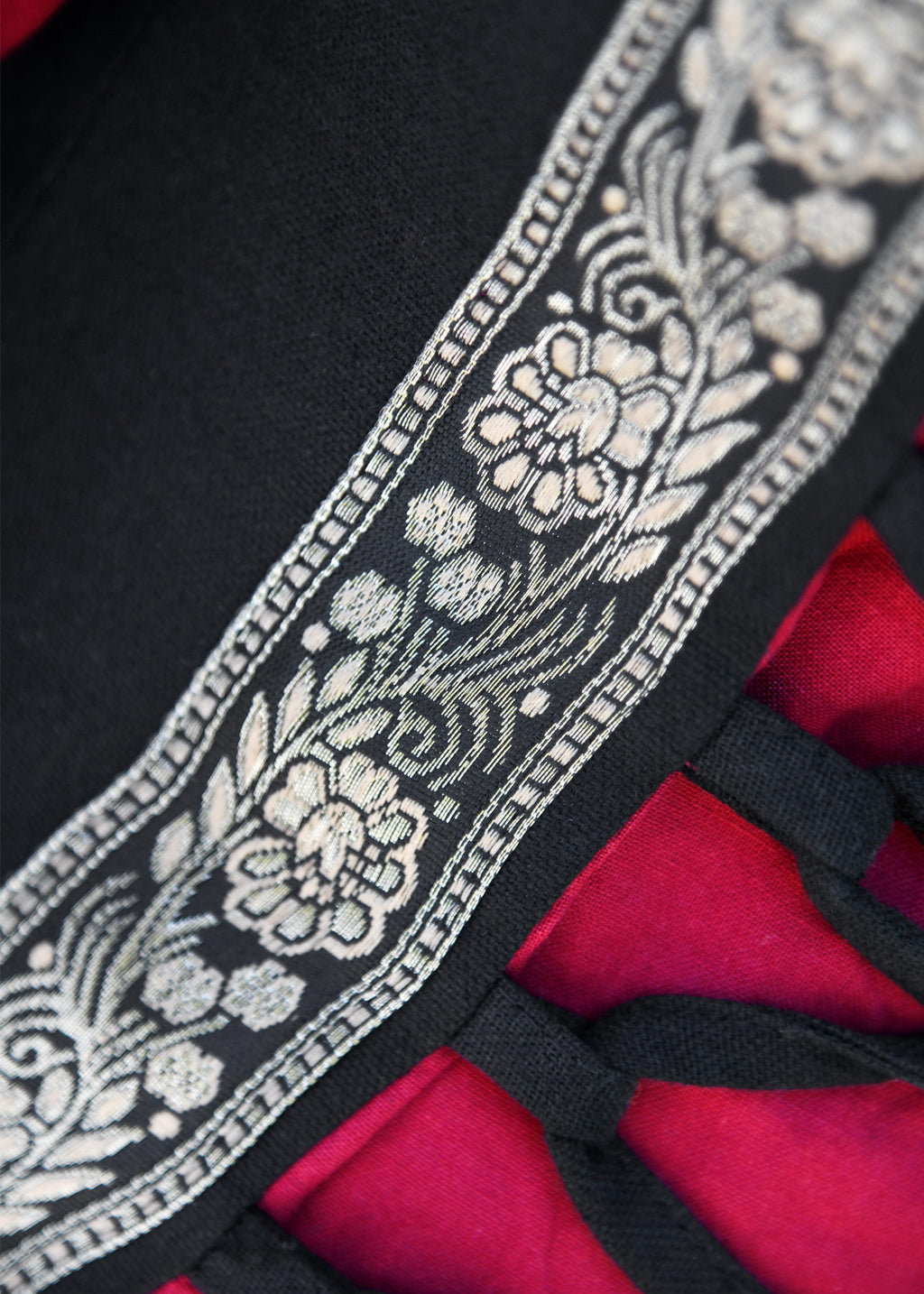 Mittelalterkleid Edeldame rot/schwarz