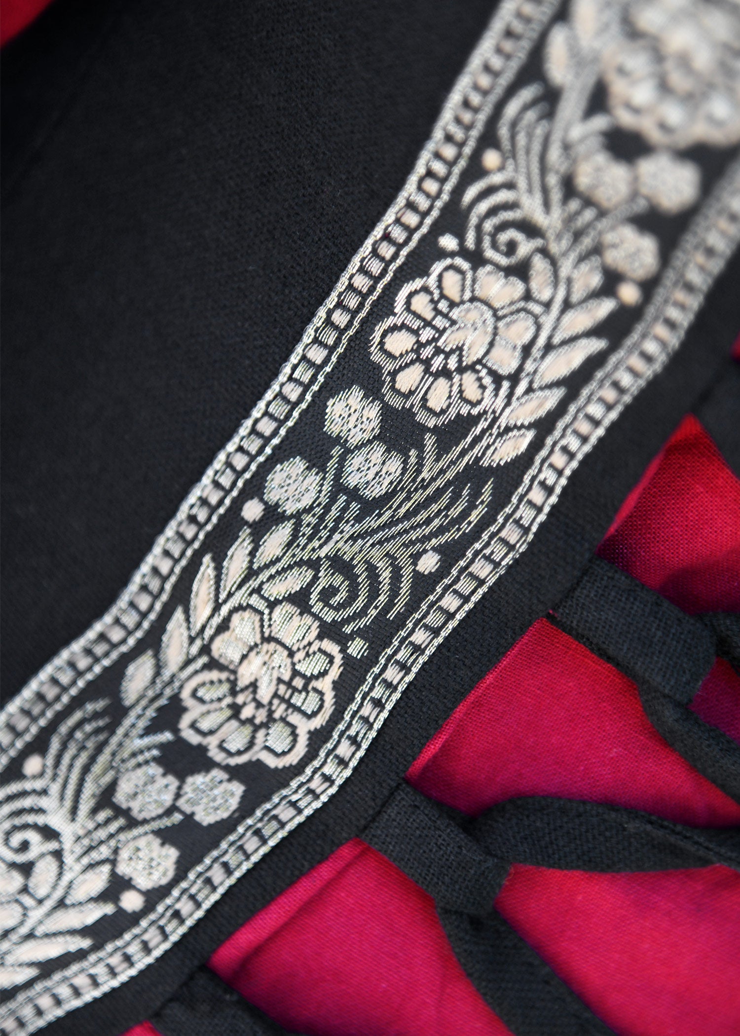 Mittelalterkleid Edeldame rot/schwarz