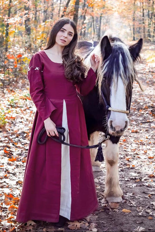 Mittelalterkleid Jeanne mit abnehmbaren Ärmel