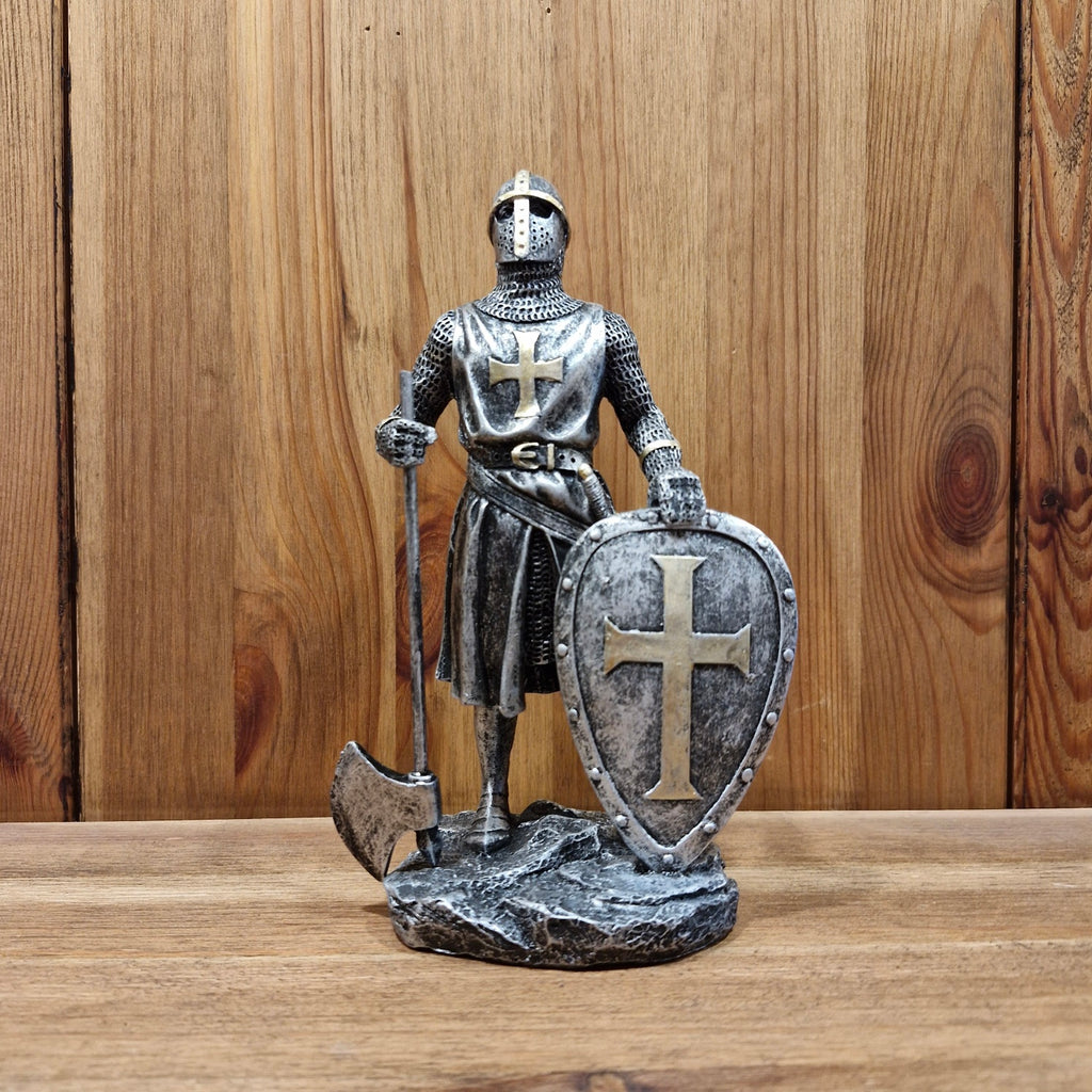 Normannen Ritter mit Schild und Axt