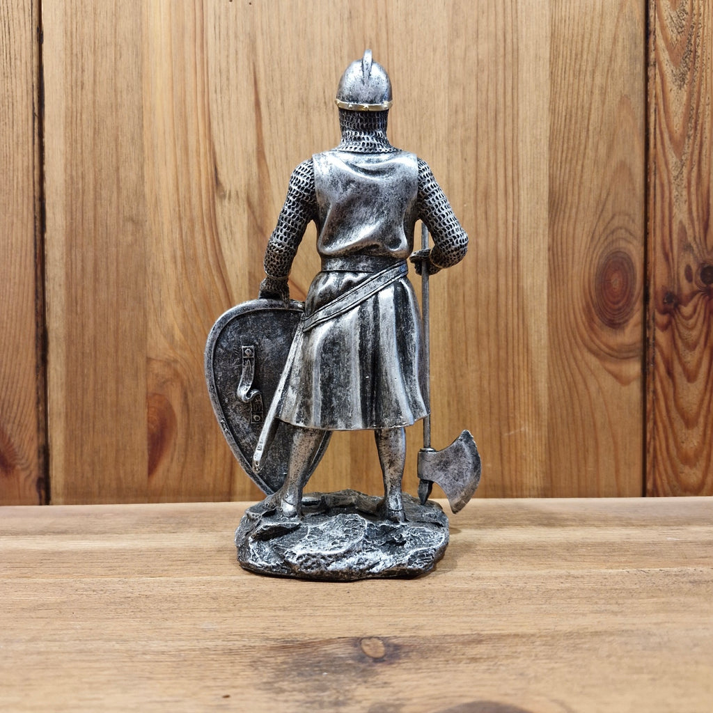 Normannen Ritter mit Schild und Axt