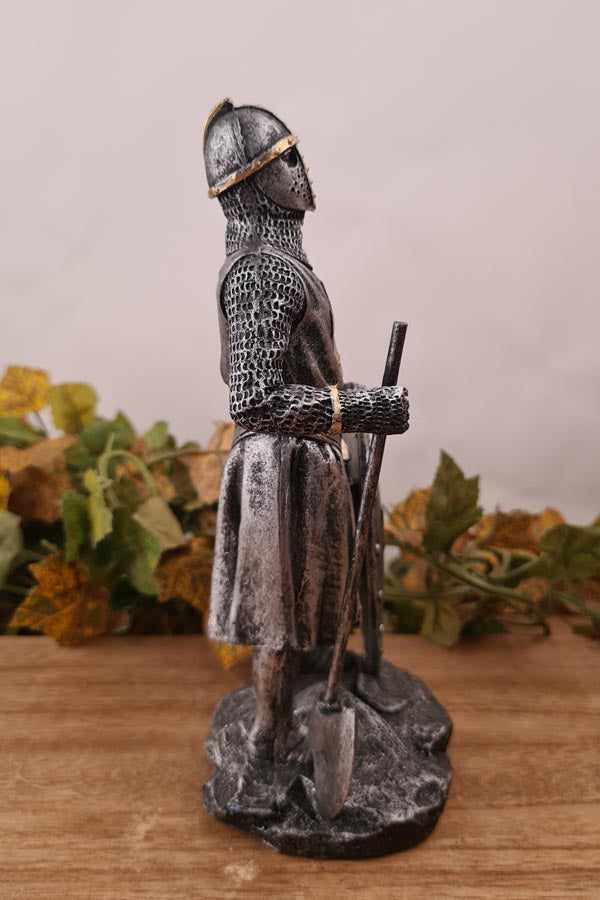Normannen Ritter mit Schild und Axt