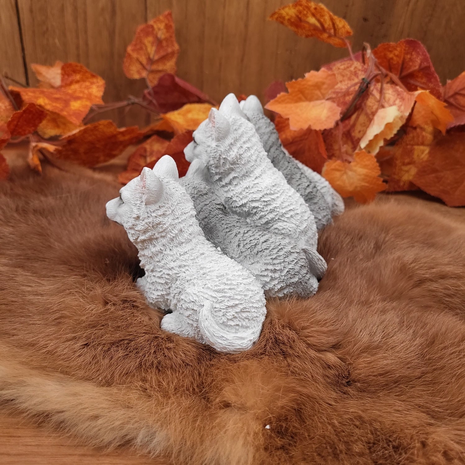 Polar Wolf Welpen - handbemalt