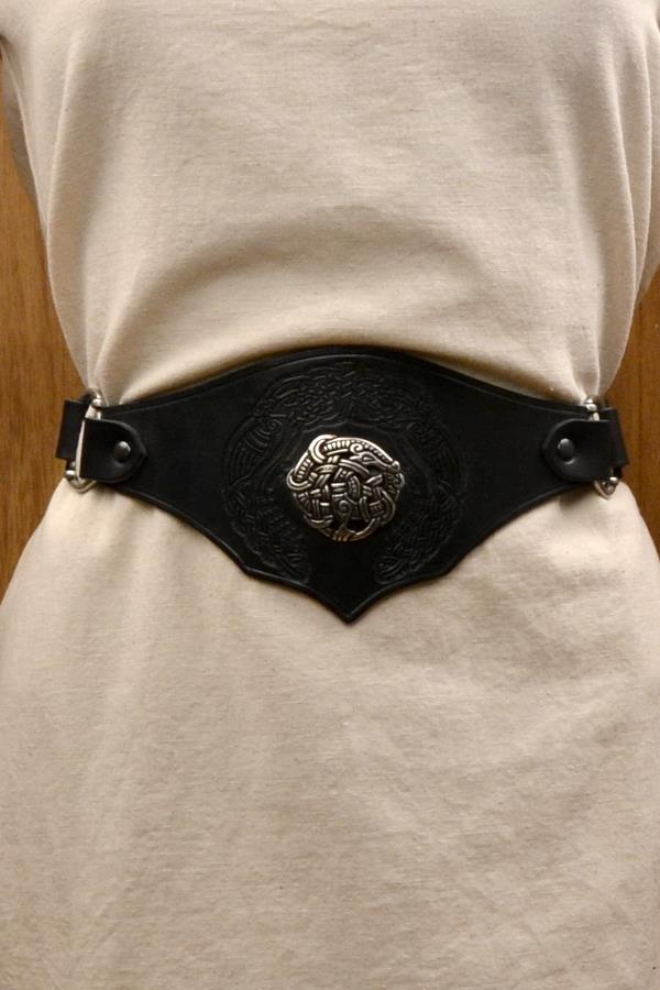 Magnificent leather belt