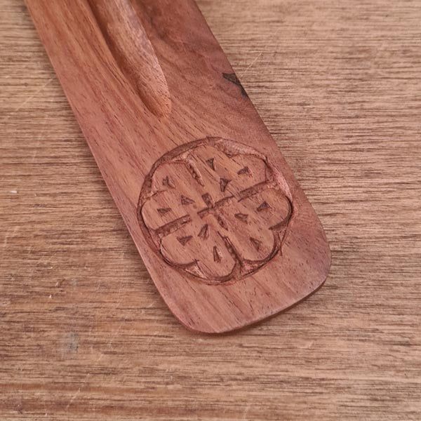 Räucherstäbchenhalter Knoten aus Holz