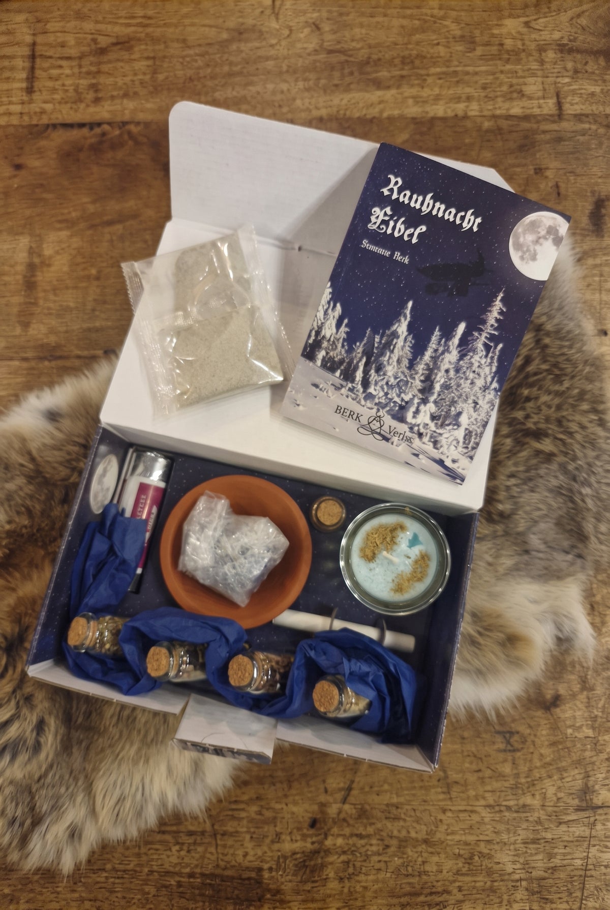Räucherset/Ritualset für die Rauhnächte geöfnett Inhalt