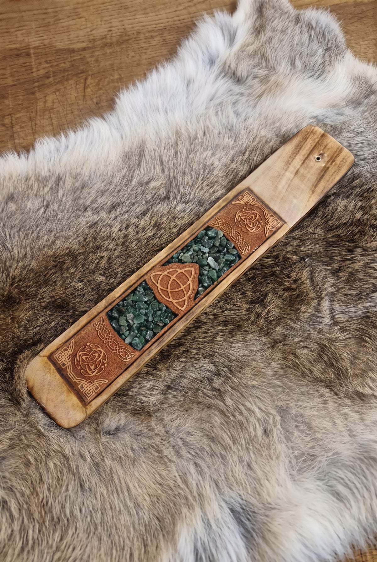 Räucherstäbchenhalter Keltischer Knoten mit Aventurin aus Holz