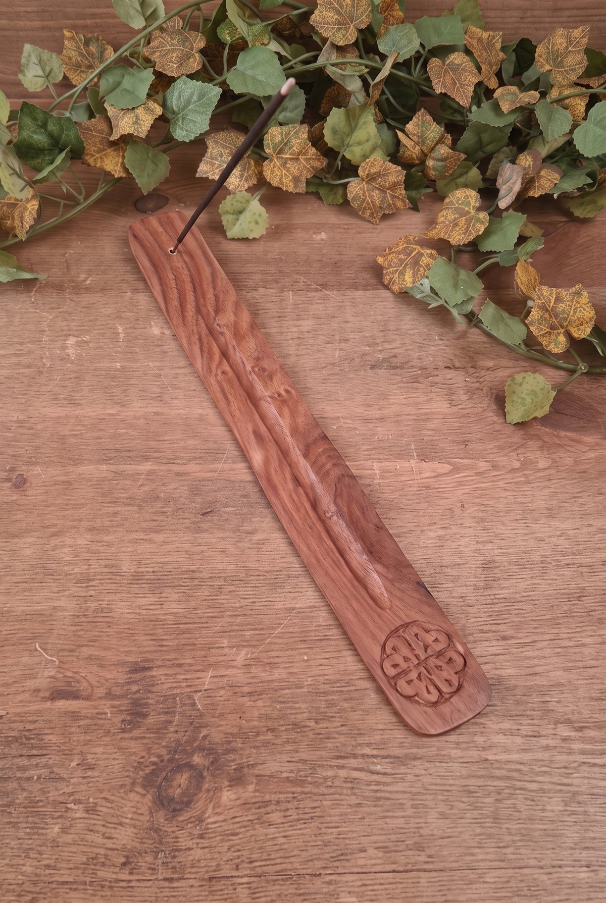 Räucherstäbchenhalter Knoten aus Holz