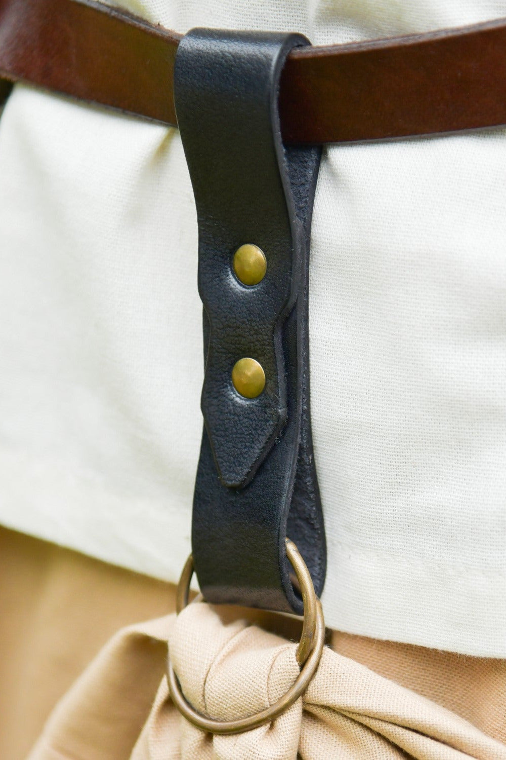 Rockzipfelhalter aus Büffelleder