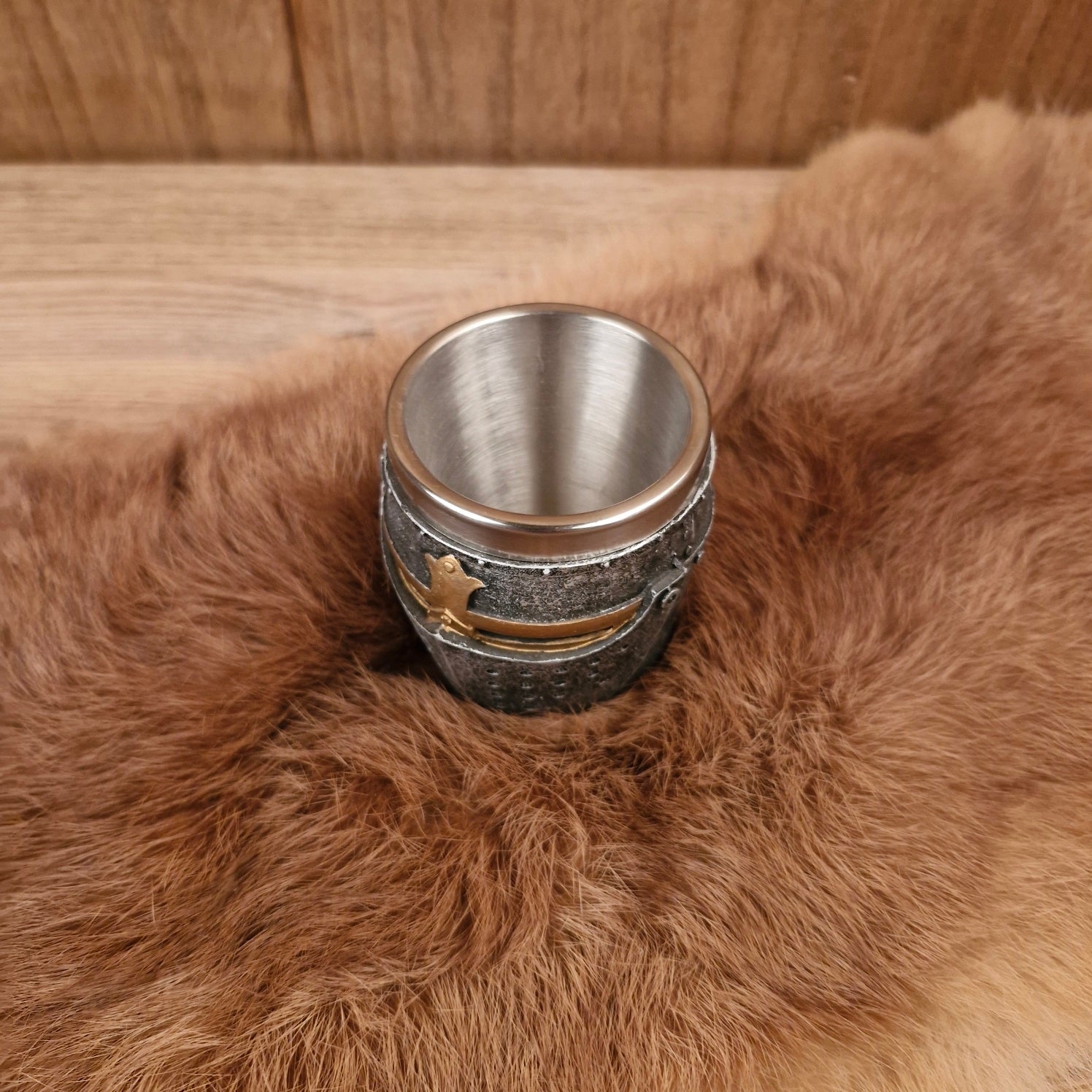 Schnapsbecher Ritterhelm mit Edelstahleinsatz - handbemalt