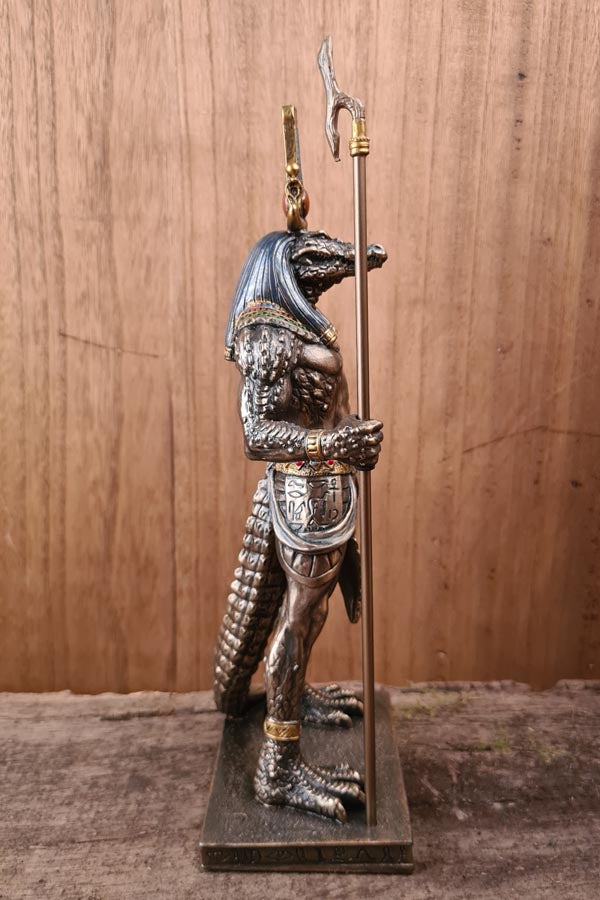 Sobek Ägyptischer Krokodilgott - handbemalt