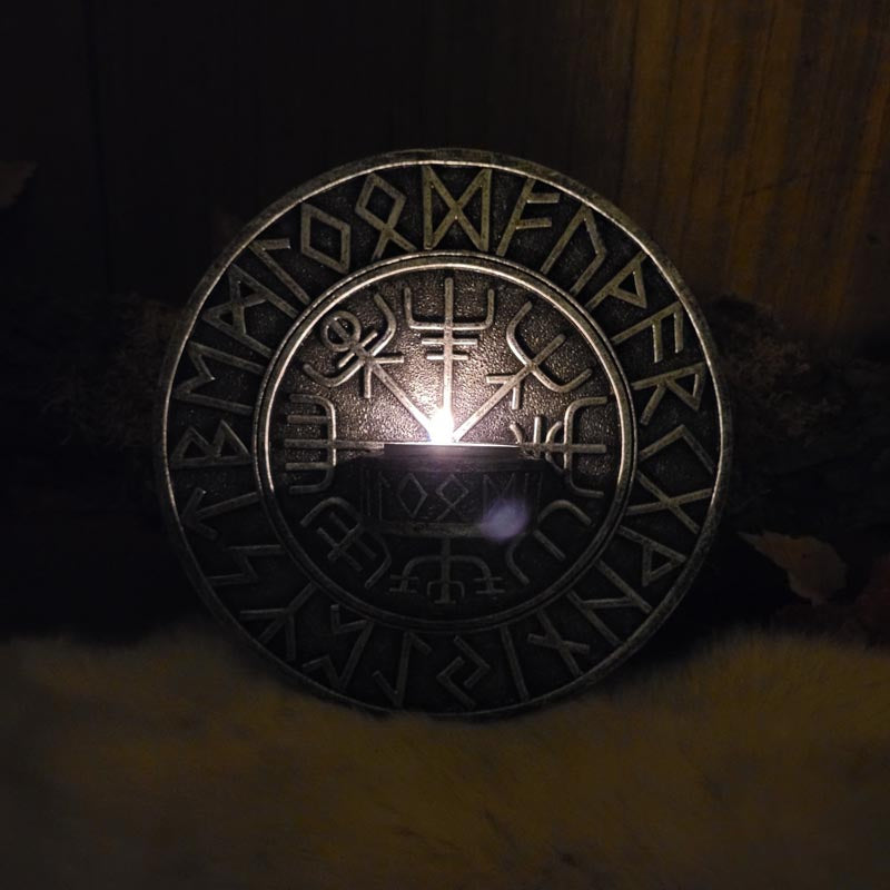 Teelichthalter Vegvisir mit Runen für die Wand