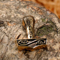 Thors Hammer mit Runen aus Bronze