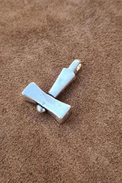 Mjölnir von Läby aus Bronze - versilbert