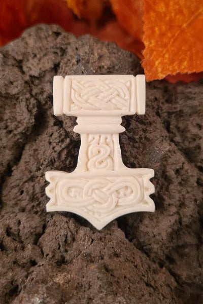 Thor's Hammer Magnus made of bone