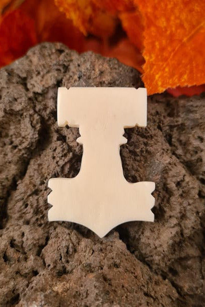 Thor's Hammer Magnus made of bone