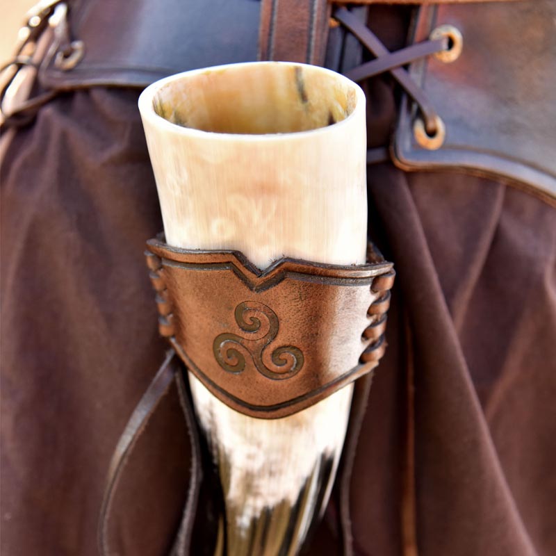 Drinking Horn Holder with Triskele Embossing made of Buffalo Leather