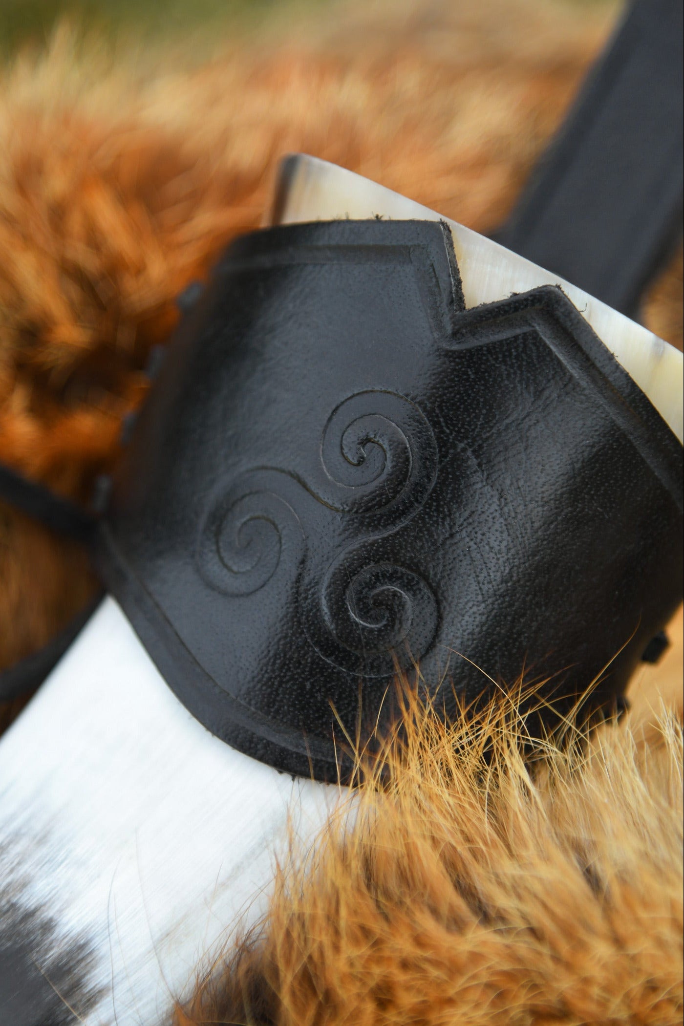 Drinking Horn Holder with Triskele Embossing made of Buffalo Leather