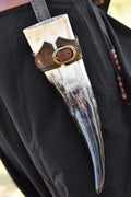 Trinkhorn- & Becherhalter mit Schnalle aus Büffelleder