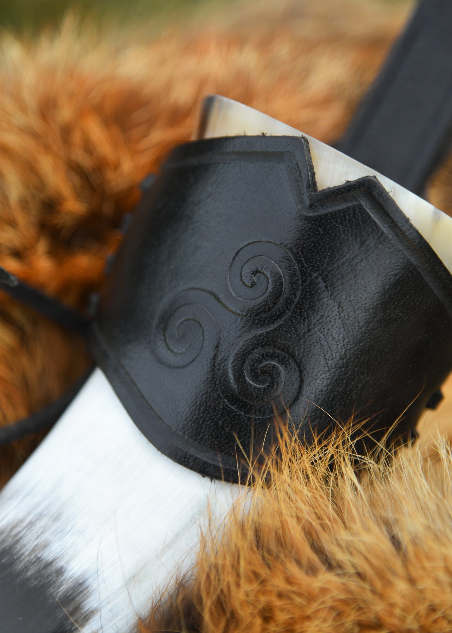 Drinking Horn Holder with Triskele Embossing made of Buffalo Leather