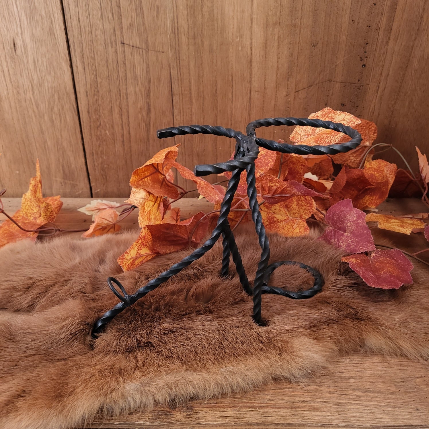 Steel drinking horn stand with bottle holder - forged