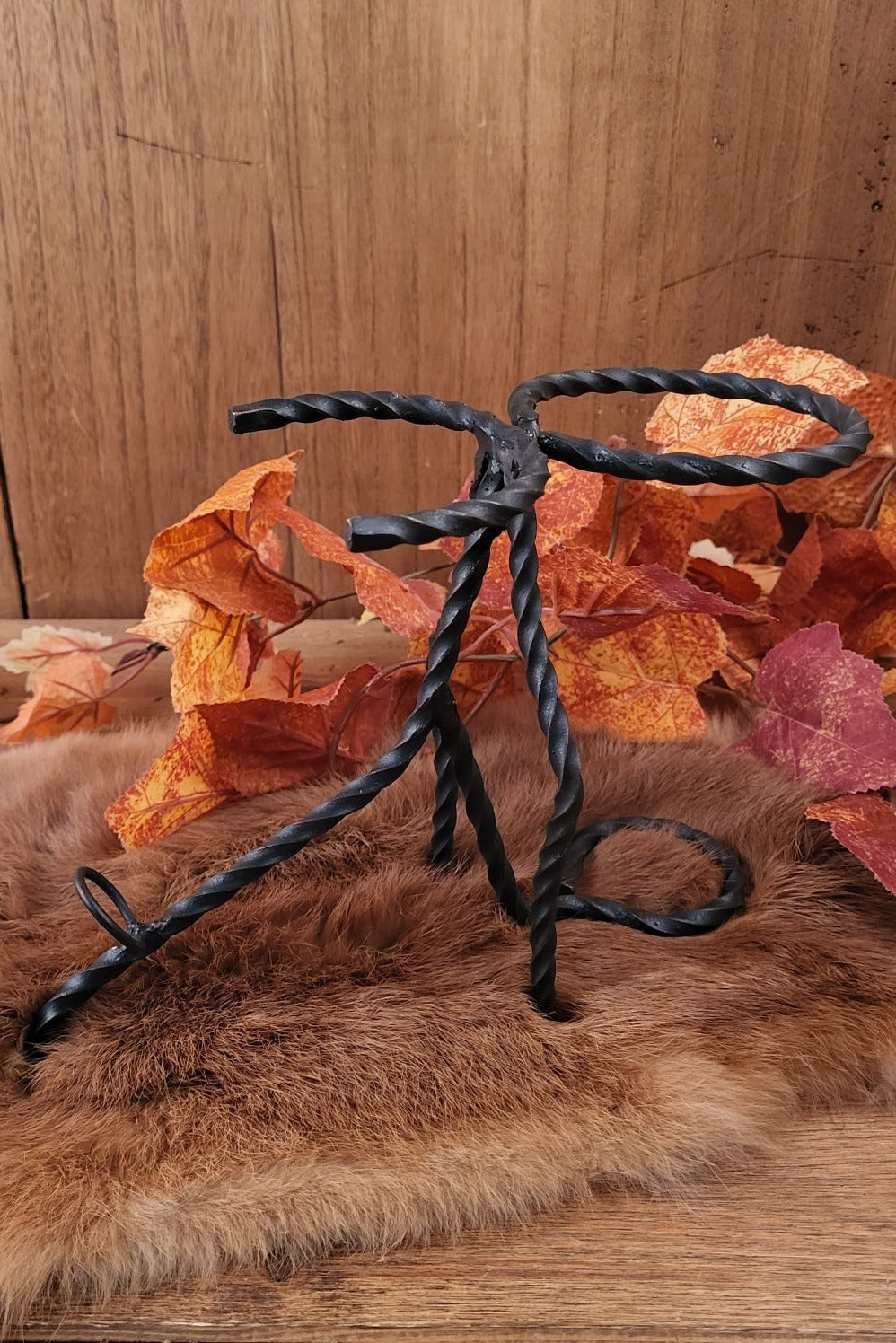 Steel drinking horn stand with bottle holder - forged