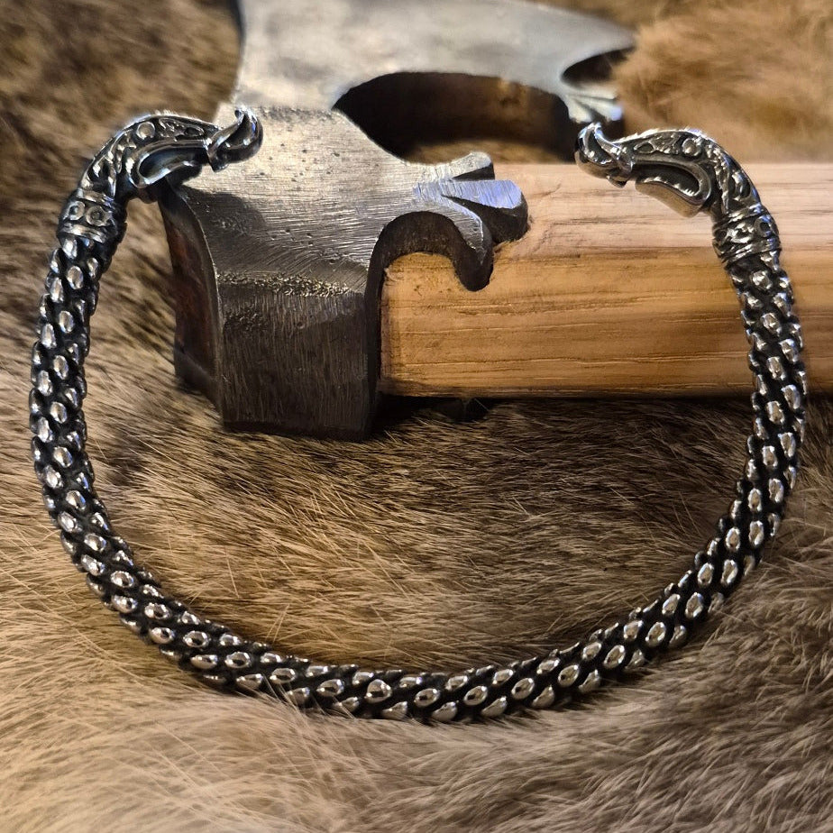 Viking Armreif Lothbrok Edelstahl - Der perfekte Armschmuck für wahre Wikinger-Fans