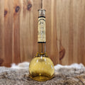 Vonig, the vegan mead in an elixir bottle