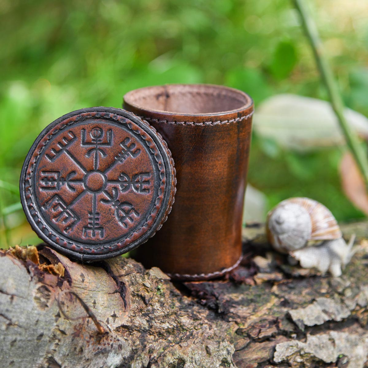 Dice cup with Vegvisir embossing & lid made of brown buffalo leather