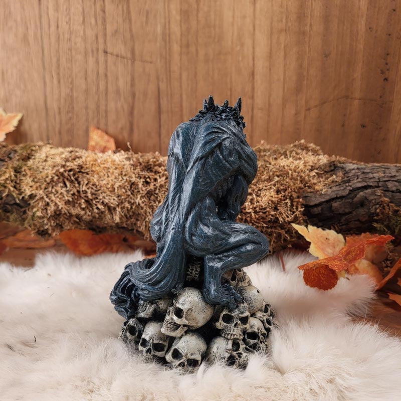 Werwolf Figur - Lykaner auf der Jagd