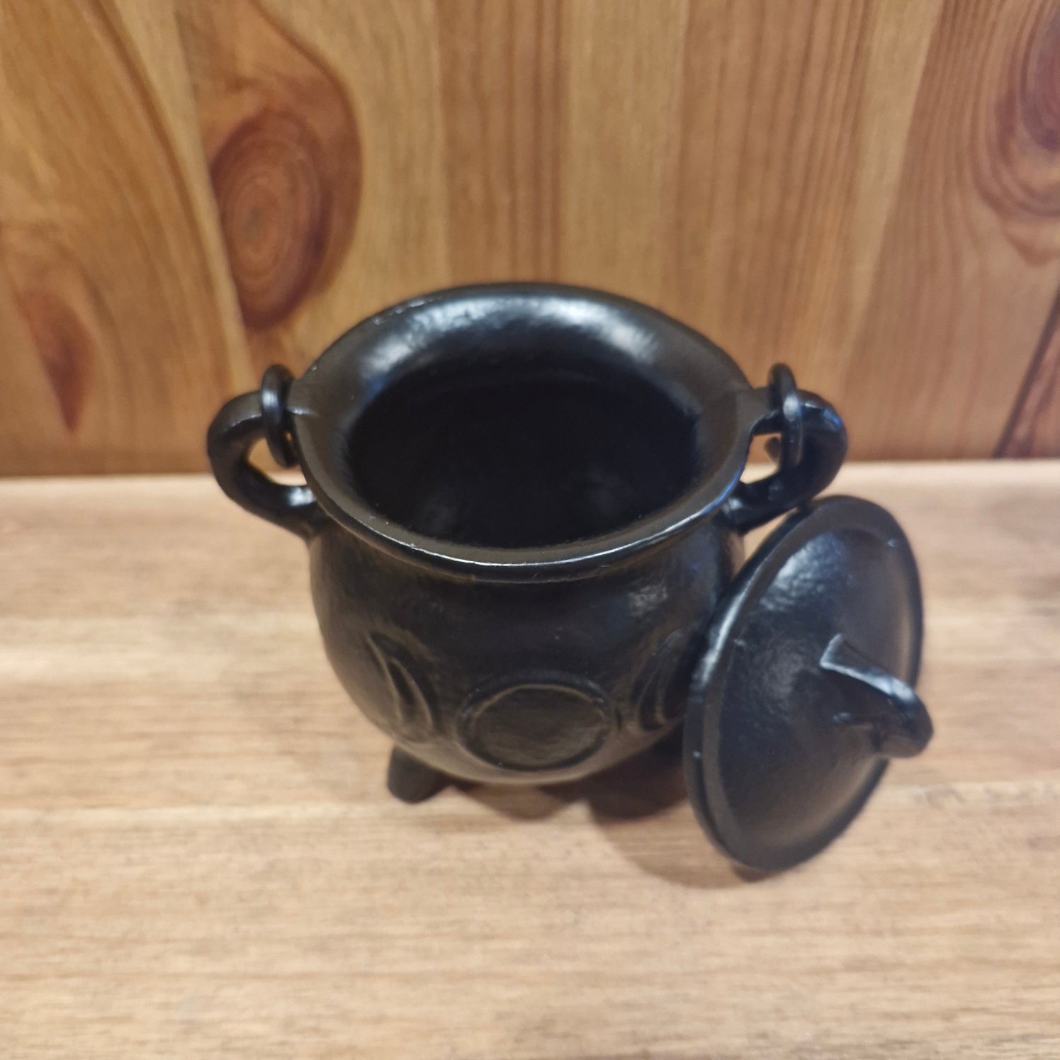 Wicca Cauldron Sun & Moon for Incense Burning, Cast Iron