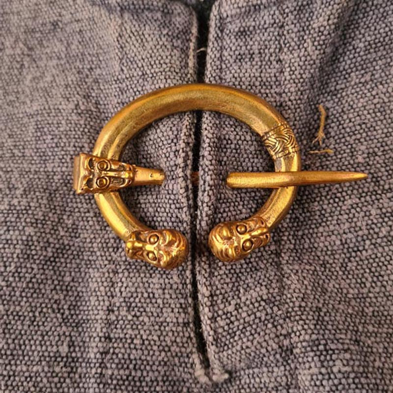 Wikinger Fibel Wolfskopf im Borre-Stil aus Bronze