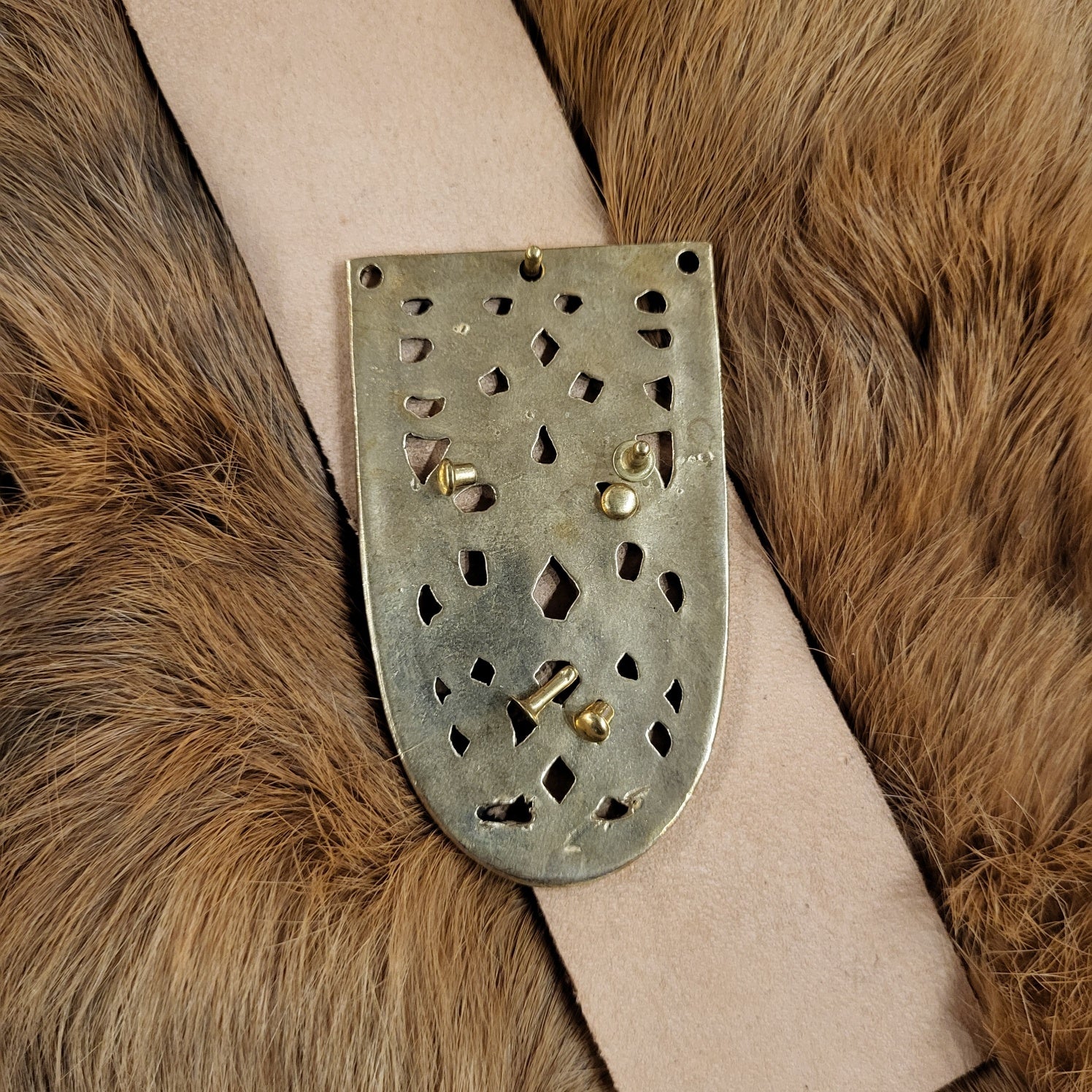 Wikinger Gürtelendstück Gokstad im Borre-Stil aus Bronze 4 cm - Replik