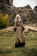 Wikinger Kleid Idun mit Stickerei