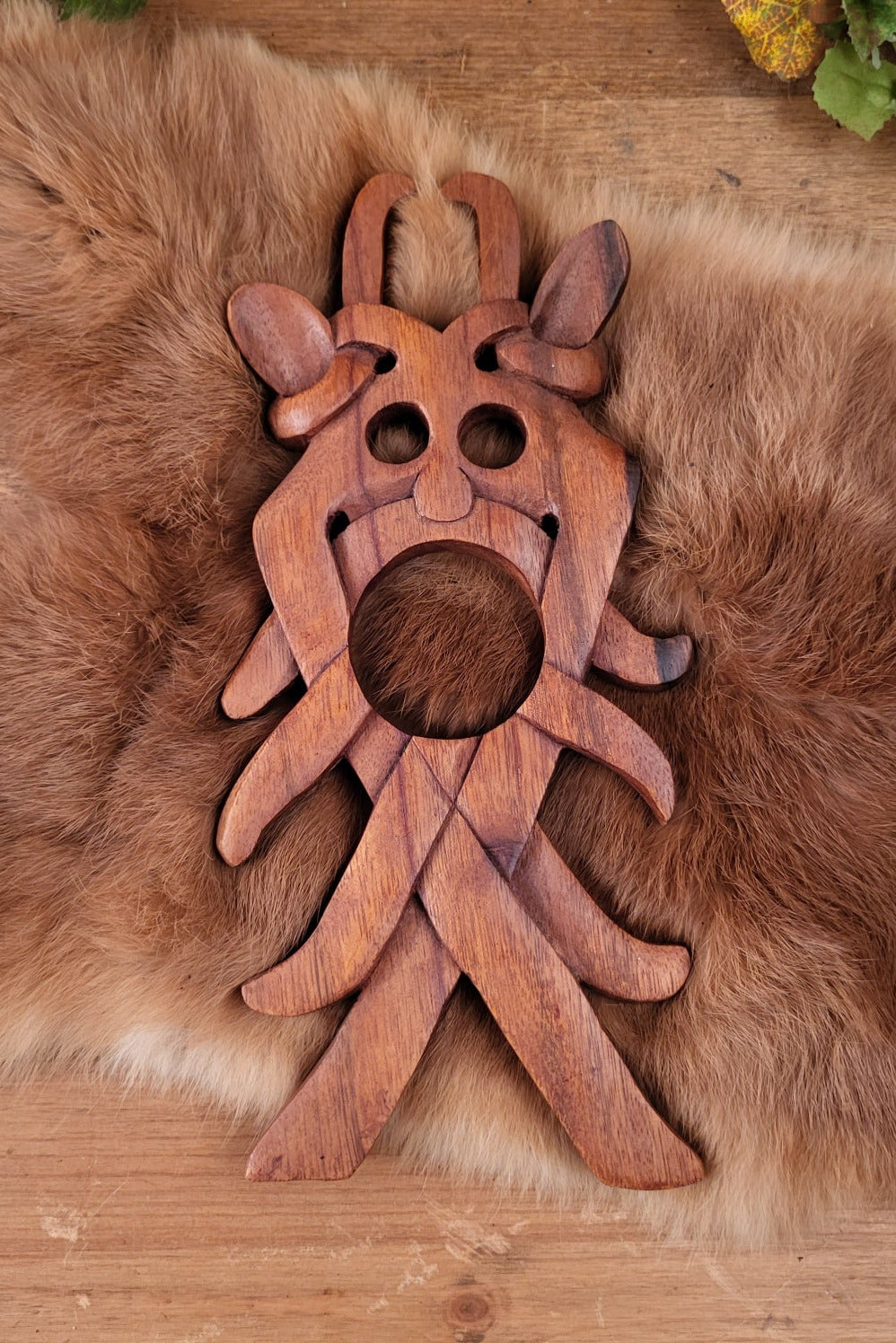 Viking Drinking Horn Stand Mösgard Wooden Mask