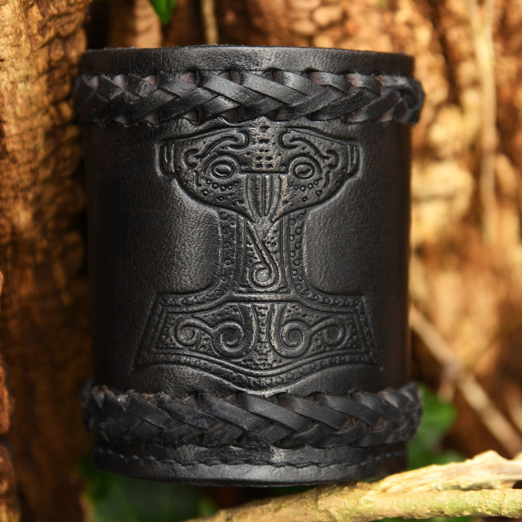 Wikinger Würfelbecher mit Thorshammer aus Leder