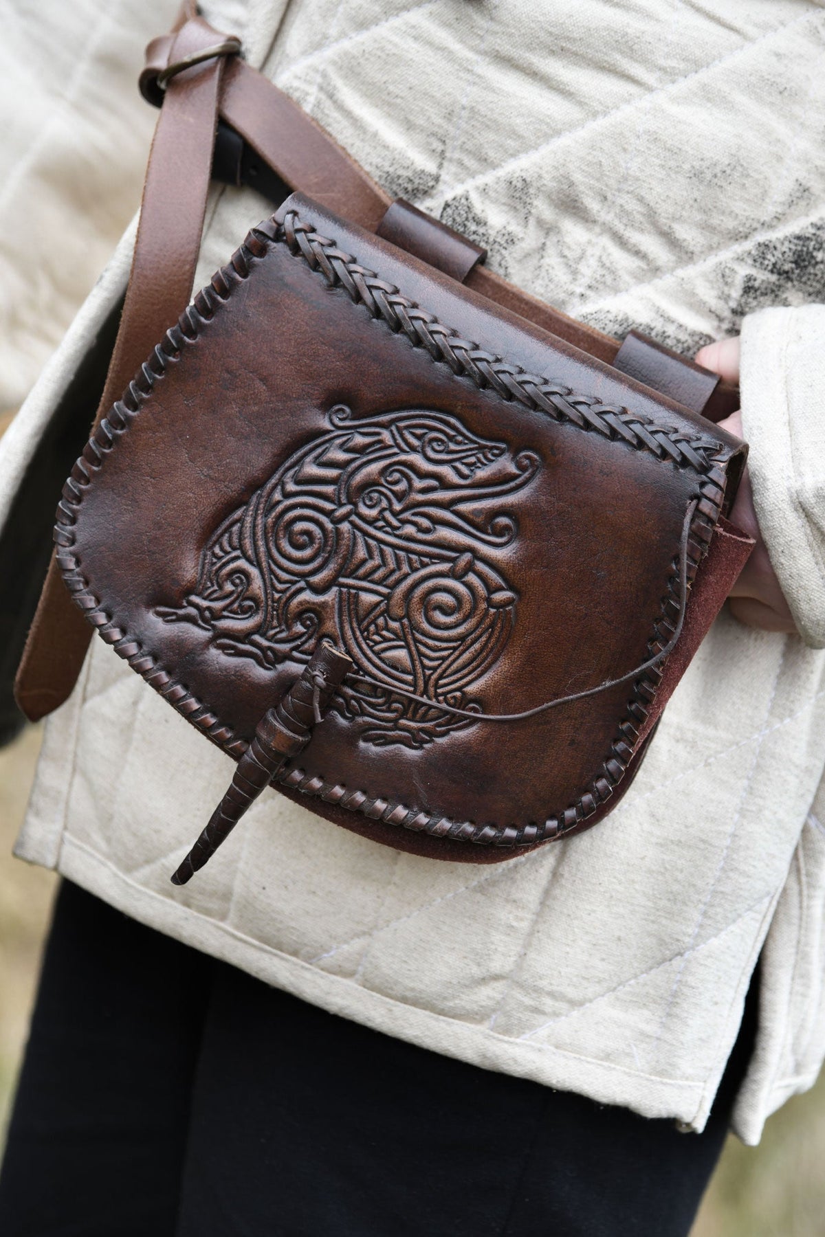 Wikinger Gürteltasche mit Wikingerdrache aus Leder