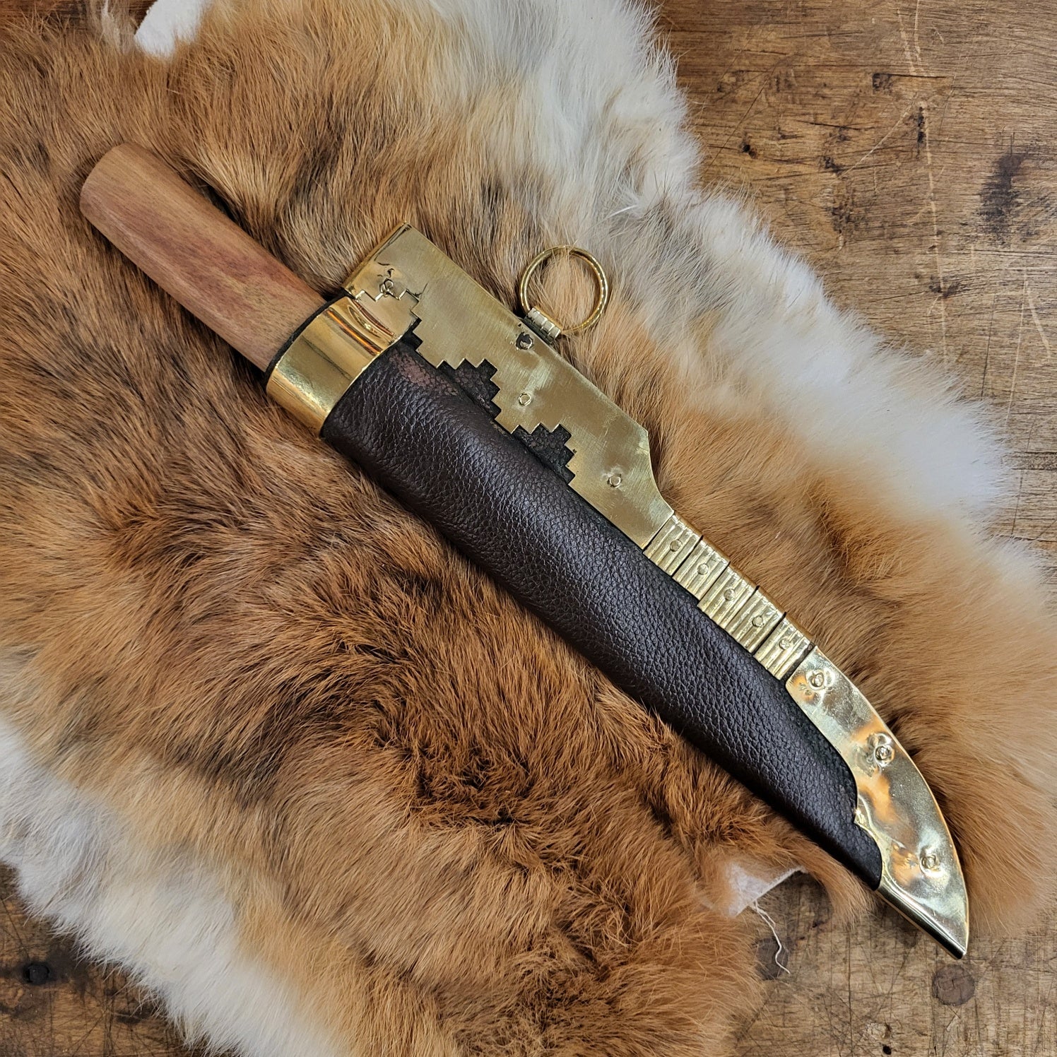 Wikingermesser mit Lederscheide