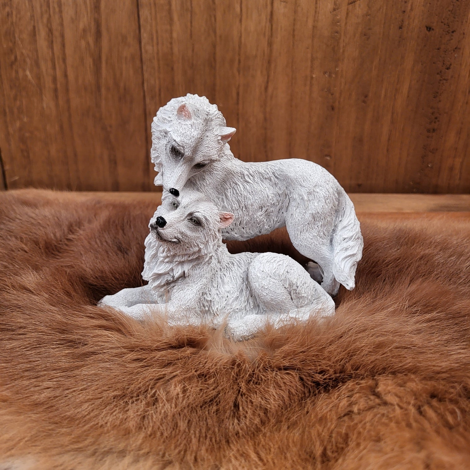 Wolfsppaar Wächter des Nordens - handbemalt
