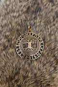 Amulett Yggdrasil mit Runen aus Bronze