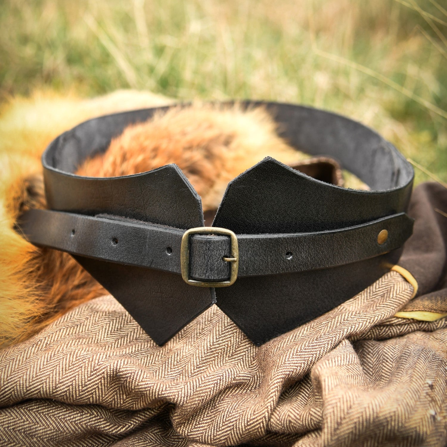 Simple buffalo leather corset belt